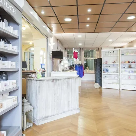 Le Beausejour By Popinns 2*