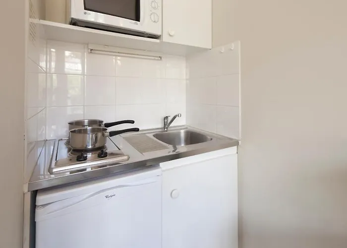 Le Beausejour By Popinns 2*