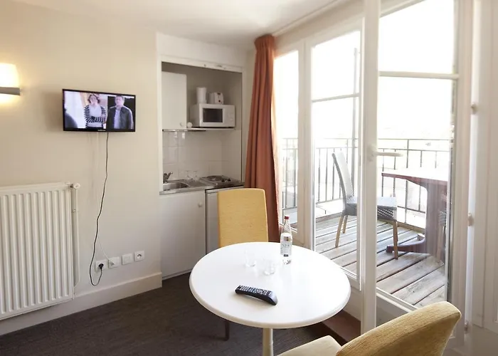 Le Beausejour By Popinns Aparthotel