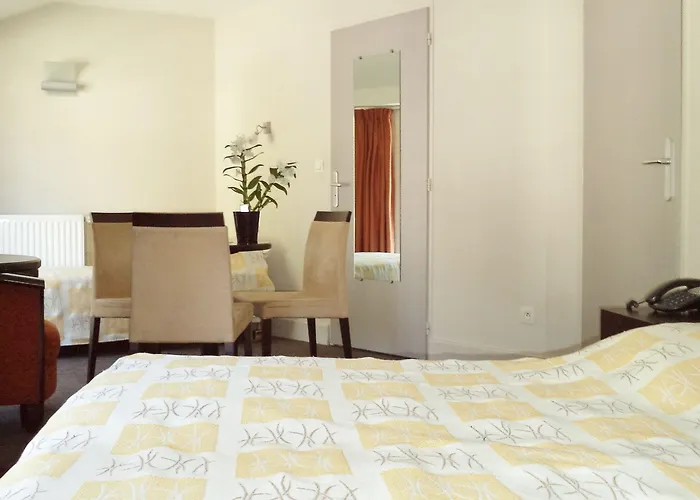 Le Beausejour By Popinns Aparthotel